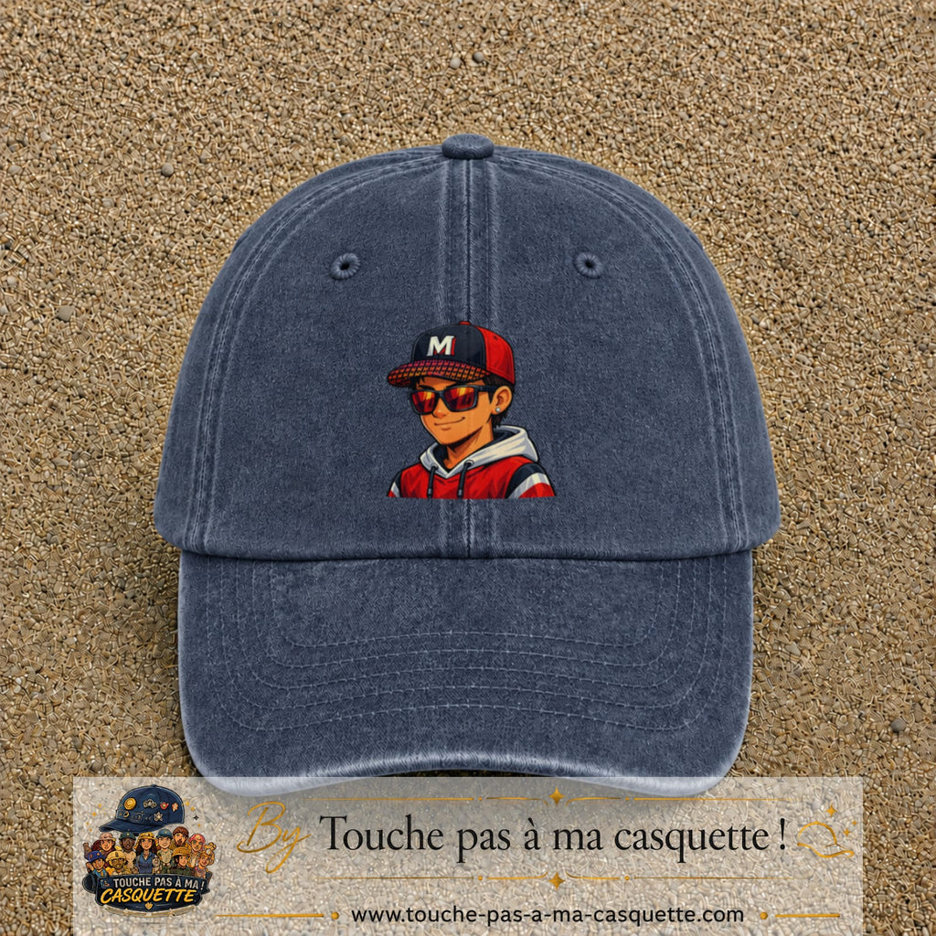 Casquette Bleu marine délavé 100% coton avec motif Garçon casquette rouge et lunettes 7 cm - image principale