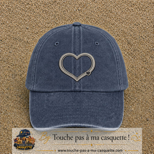 Casquette Bleu marine délavé motif Cœur contour minimal 7 cm - vue principale