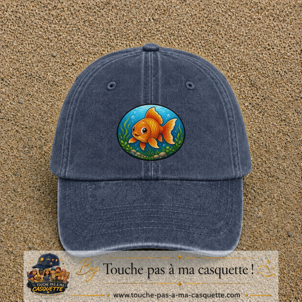 Casquette baseball Bleu marine délavé 100% coton avec visuel Poisson rouge ovale 7 cm - image produit principale