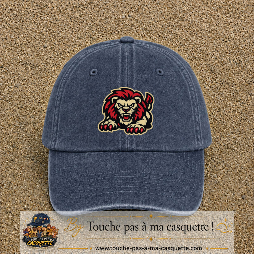 Casquette Bleu marine délavé 100% coton avec motif Lion rouge rugissant 7 cm - image principale