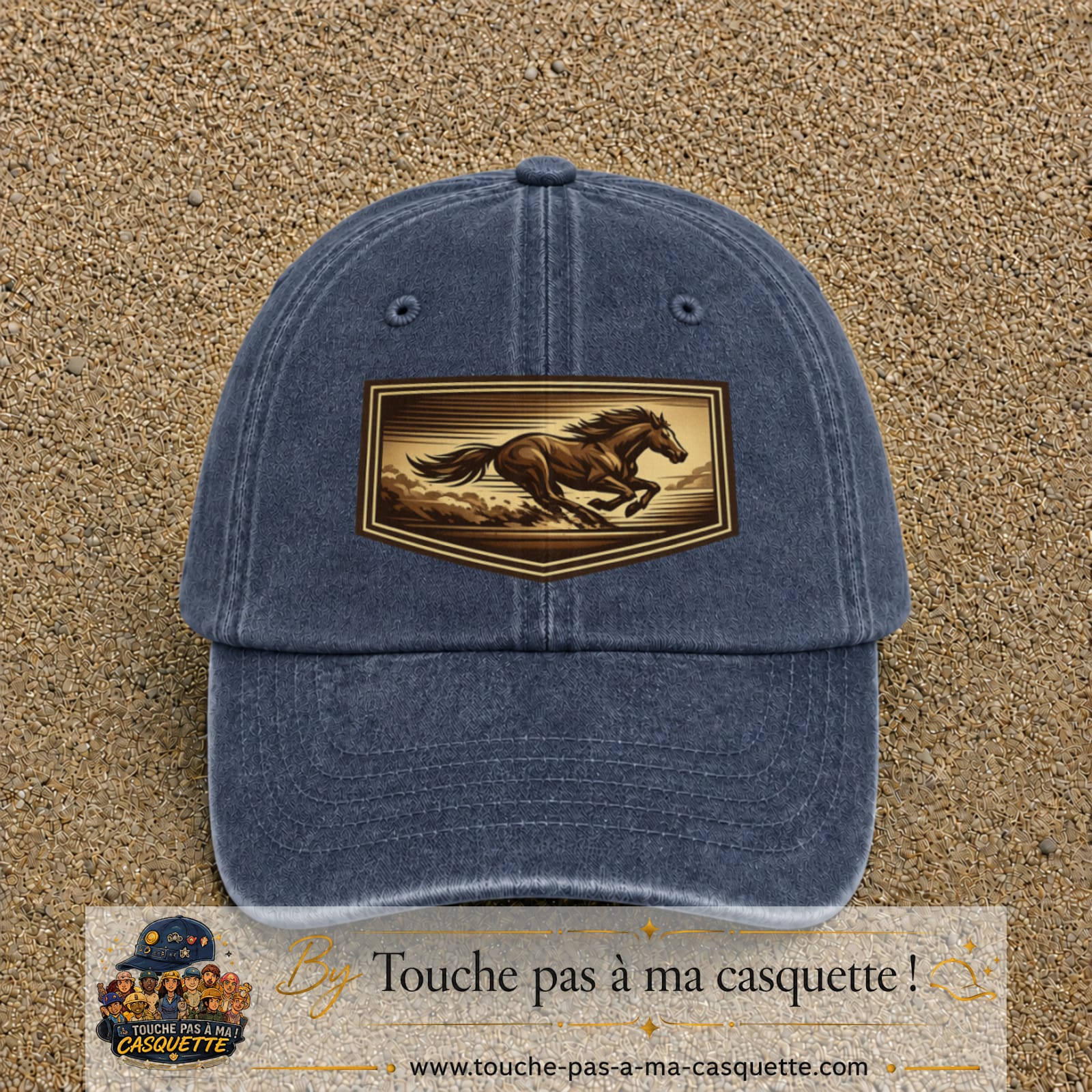 Casquette baseball Bleu marine délavé 100% coton avec visuel Cheval en course 7 cm - image produit principale