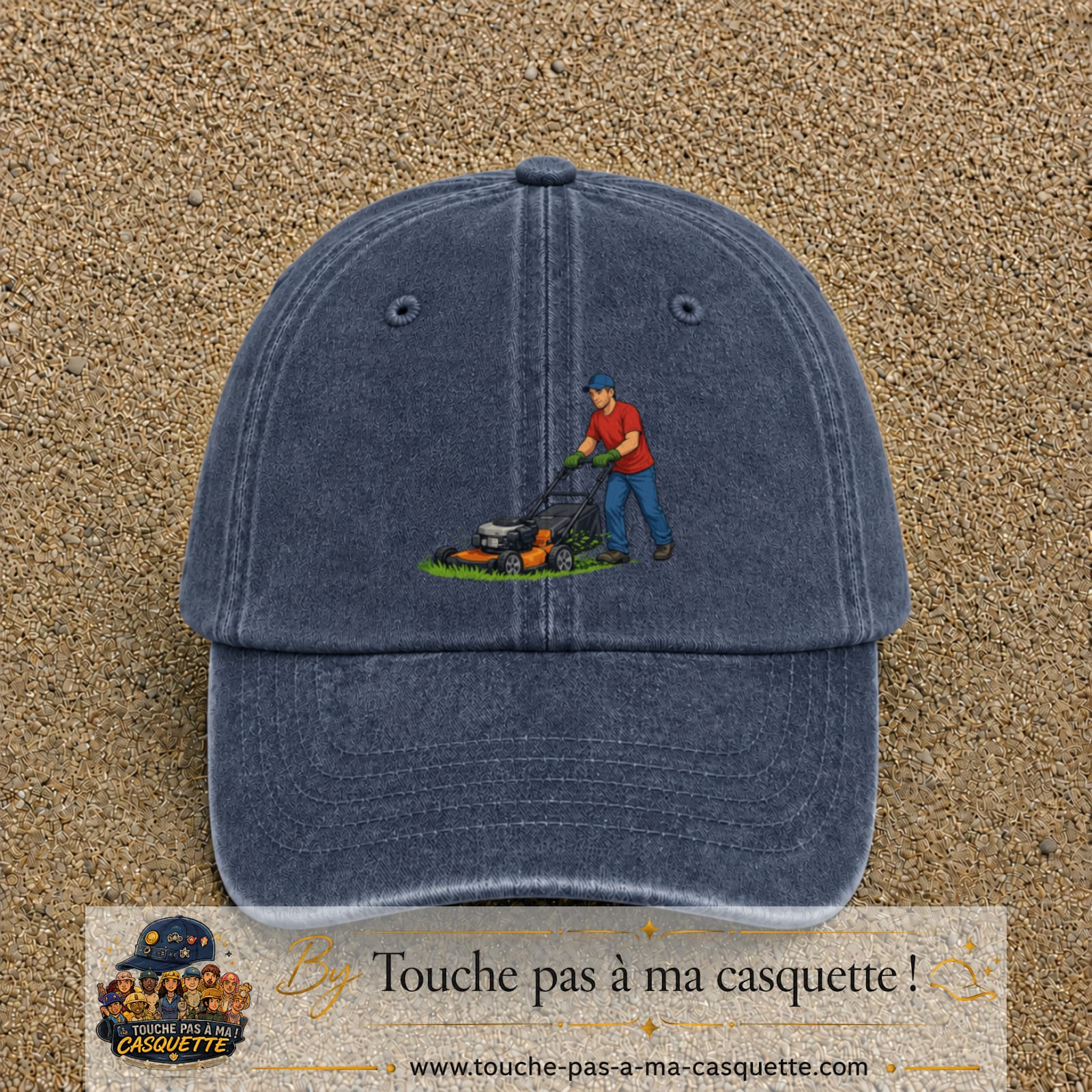 Casquette baseball Bleu marine délavé 100% coton avec motif Jardinier avec tondeuse 7 cm - image principale