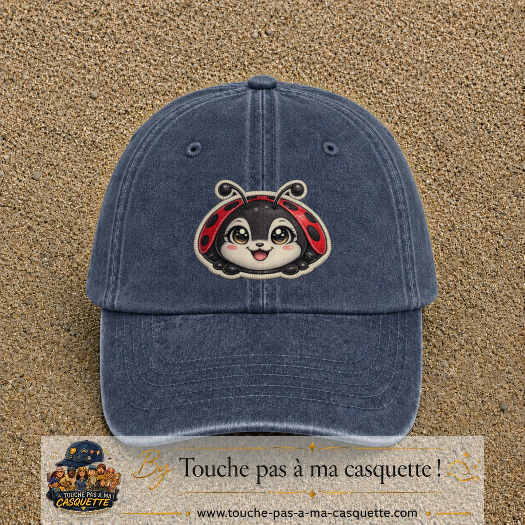 Casquette Bleu marine délavé motif Coccinelle rouge 7 cm - vue principale