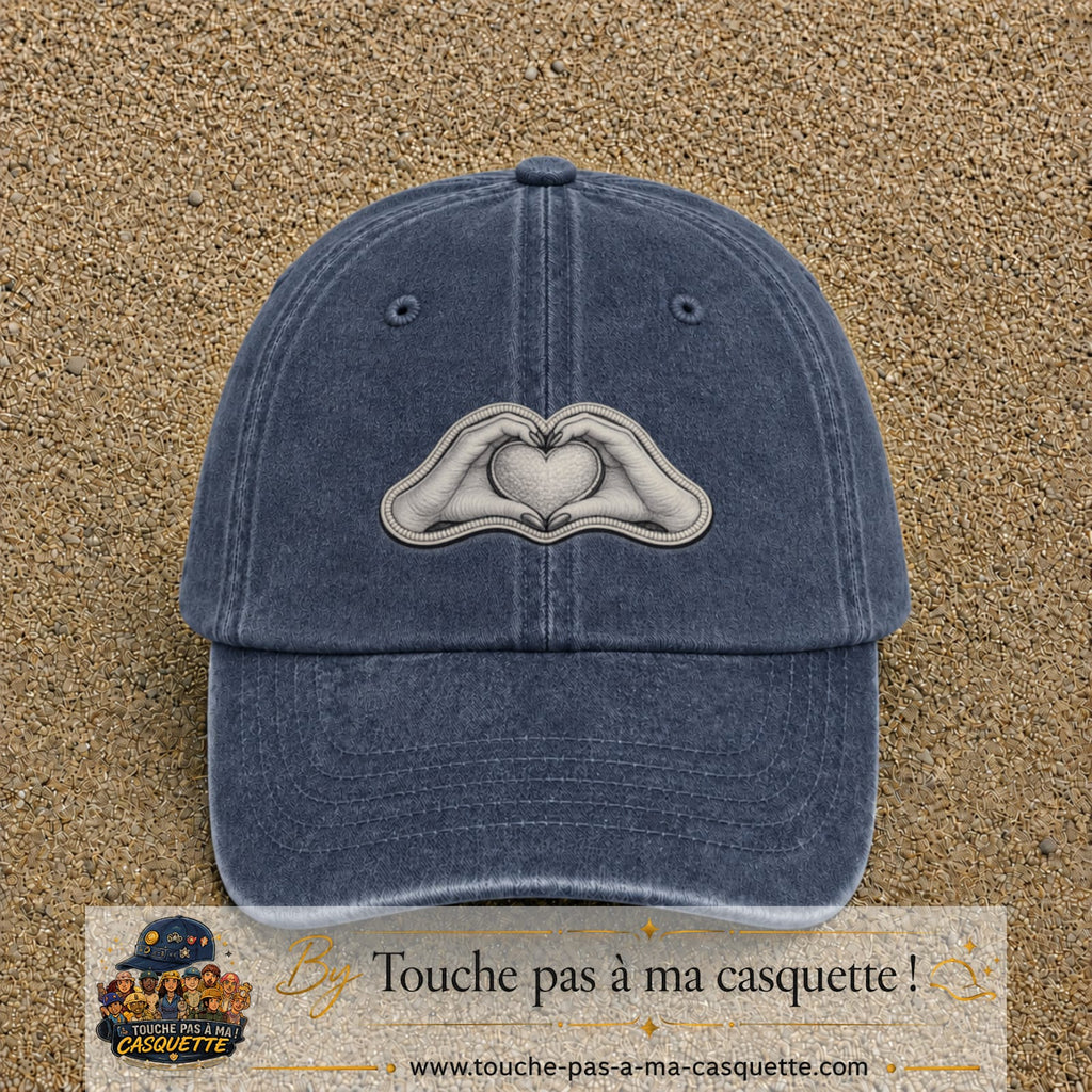 Casquette Bleu marine délavé motif Mains formant un cœur 5 cm - vue principale
