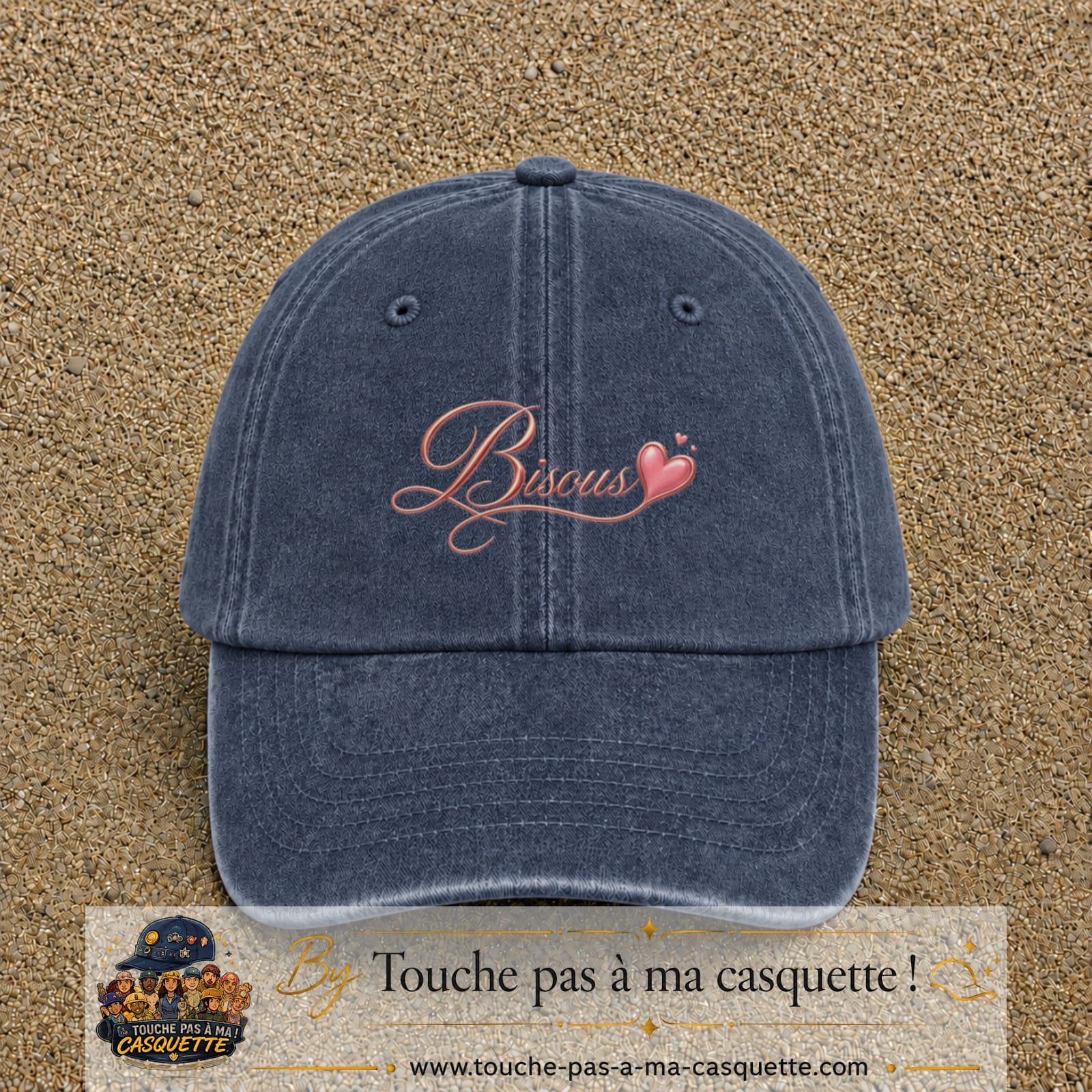 Casquette baseball Bleu marine délavé 100% coton avec visuel Bisous cœur 5 cm - image produit principale
