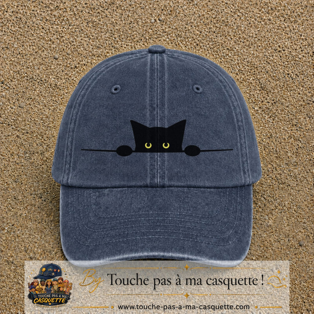 Casquette baseball Bleu marine délavé 100% coton avec visuel Chat noir curieux 7 cm - image produit principale