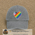 Image principale produit23grosGR - casquette Gris délavé avec visuel Cœur arc-en-ciel 7 cm