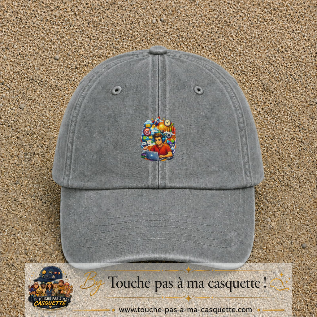 Casquette Gris délavé 100% coton avec motif Créateur digital au laptop 5 cm - image principale