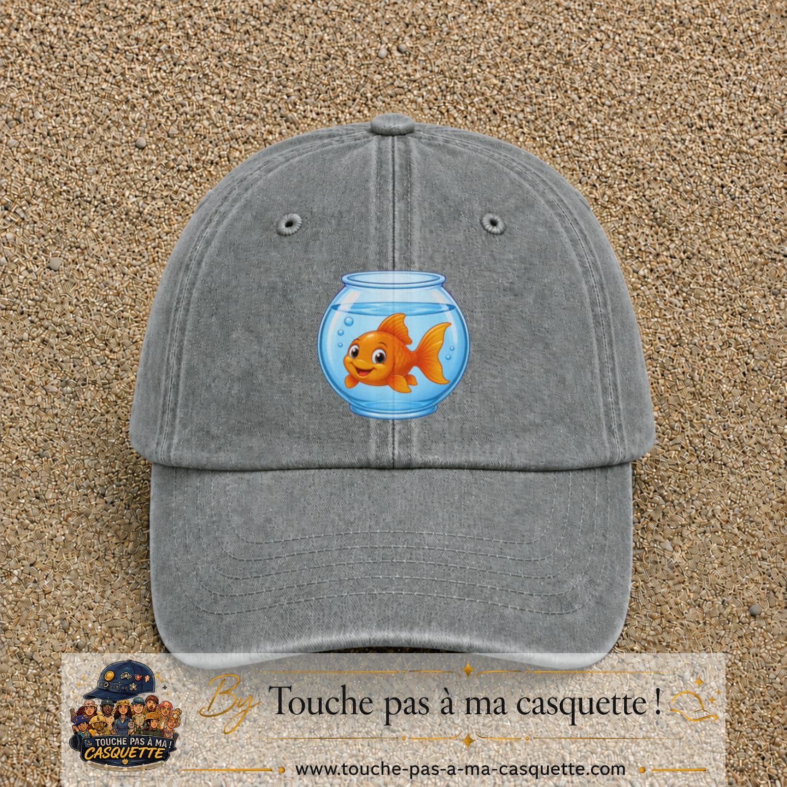 Casquette Gris délavé 100% coton avec motif Poisson rouge dans bocal 7 cm - image principale