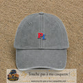 Casquette Gris délavé 100% coton avec motif Initiales PI rouge et bleu 3 cm - image principale