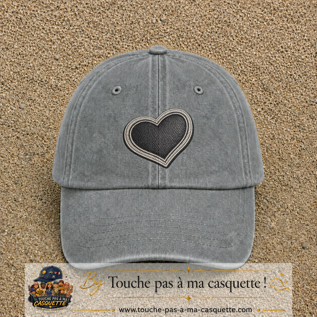 Casquette Gris délavé motif Cœur penché 7 cm - vue principale