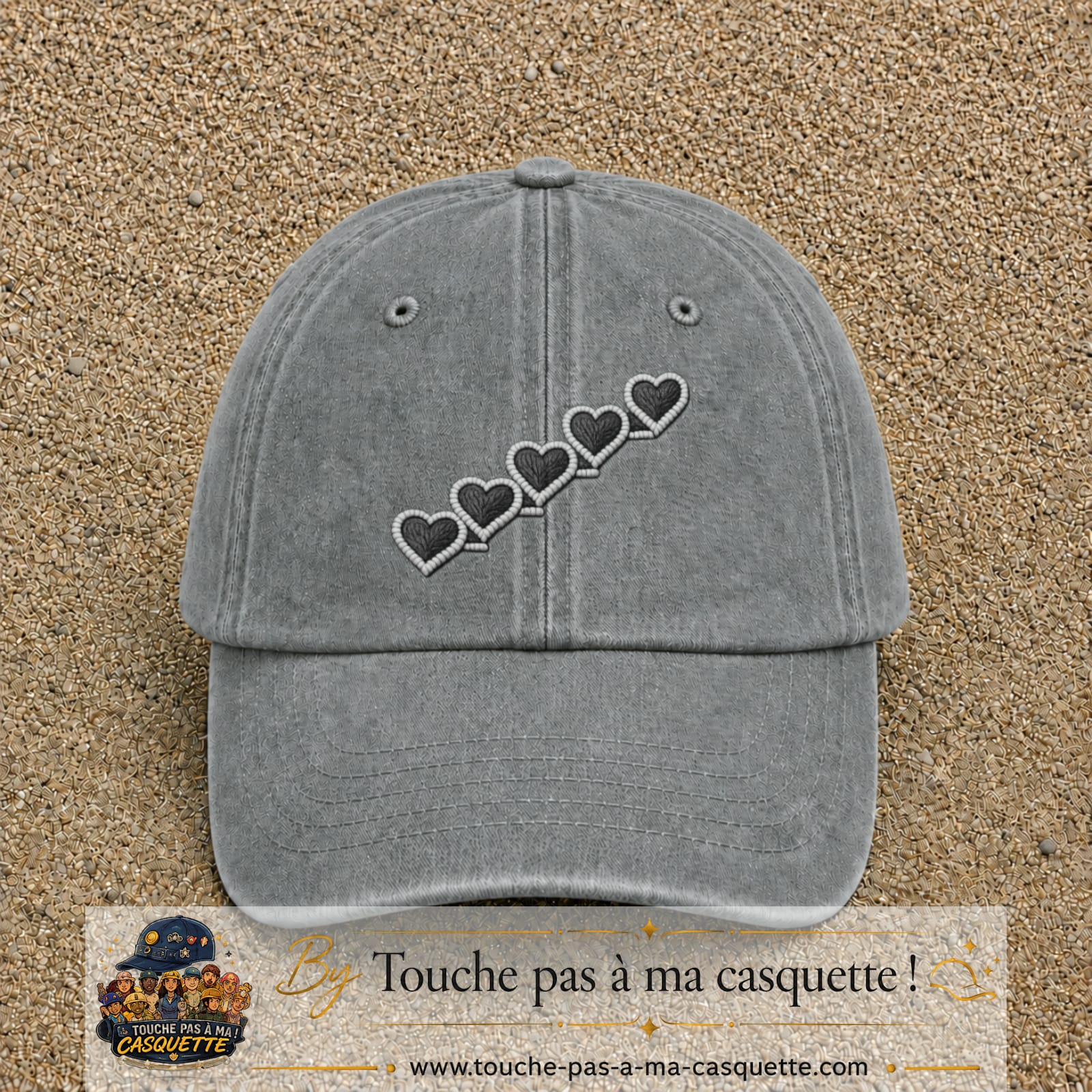 Casquette Gris délavé motif Guirlande de cœurs 7 cm - vue principale
