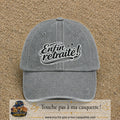 Casquette Gris délavé avec motif Enfin retraité en 7 cm – vue principale