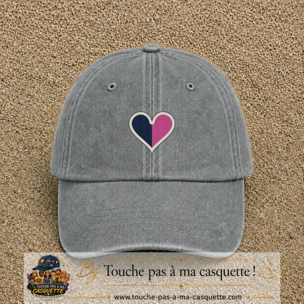 Image principale produit116moyenGR - casquette Gris délavé avec visuel Cœur bicolore 5 cm