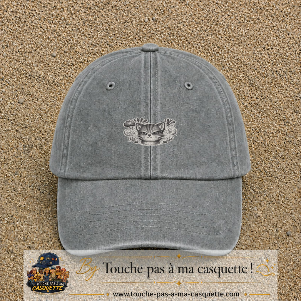 Image principale produit1petitGR - casquette Gris délavé avec visuel Chat colère ornemental 3 cm