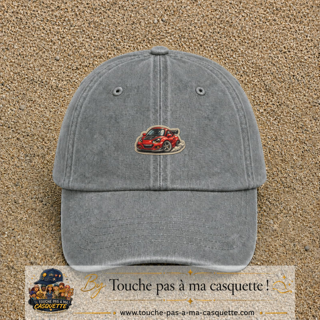 Image principale produit93petitGR - casquette Gris délavé avec visuel Voiture rouge 3 cm