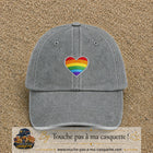 Image principale produit25moyenGR - casquette Gris délavé avec visuel Cœur arc-en-ciel écusson 5 cm