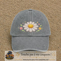 Image principale produit120grosGR - casquette Gris délavé avec visuel Marguerite horizontale 7 cm