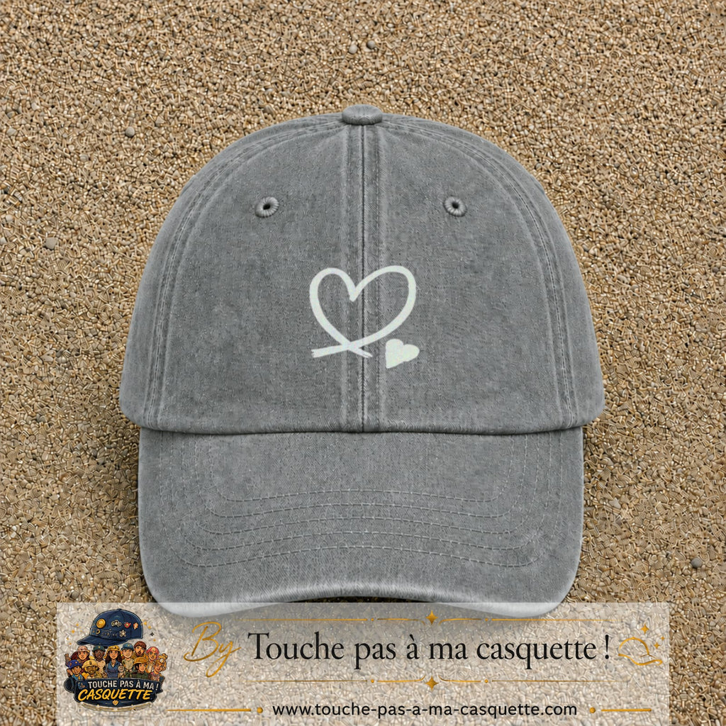 Image principale produit30moyenGR - casquette Gris délavé avec visuel Cœur continu blanc 5 cm