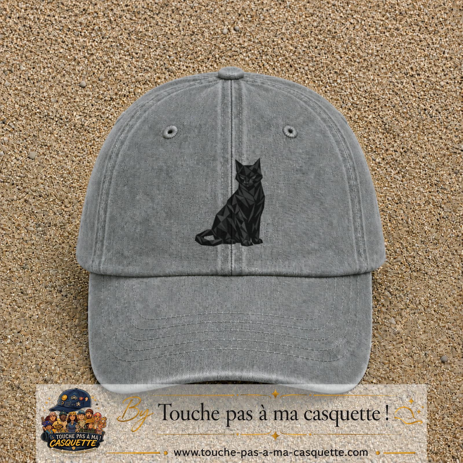 Image principale produit176grosGR - casquette Gris délavé avec visuel Chat noir polygonal 7 cm
