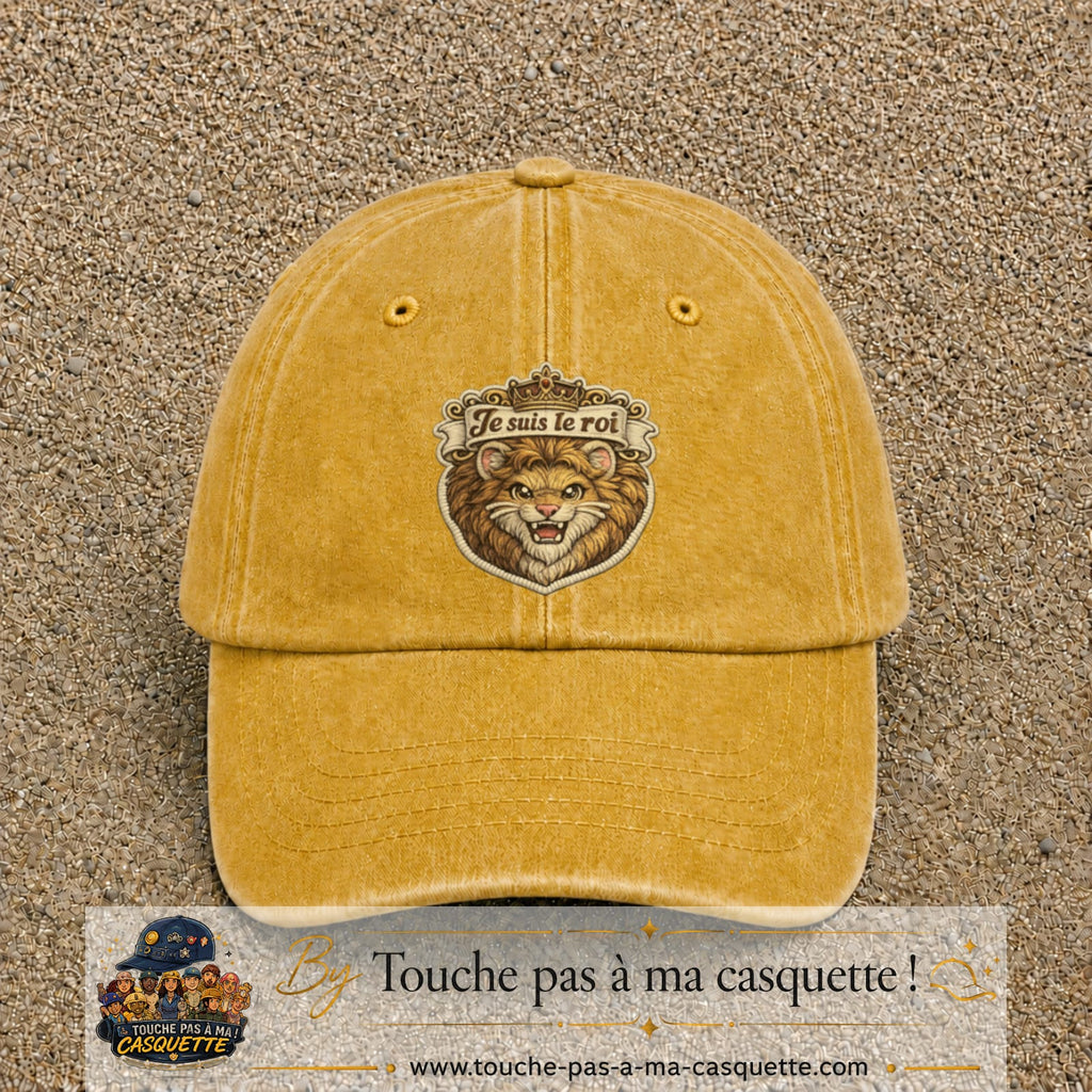 Image principale produit40grosJ - casquette Jaune délavé - Moutarde délavé avec visuel Lion roi je suis le roi 7 cm