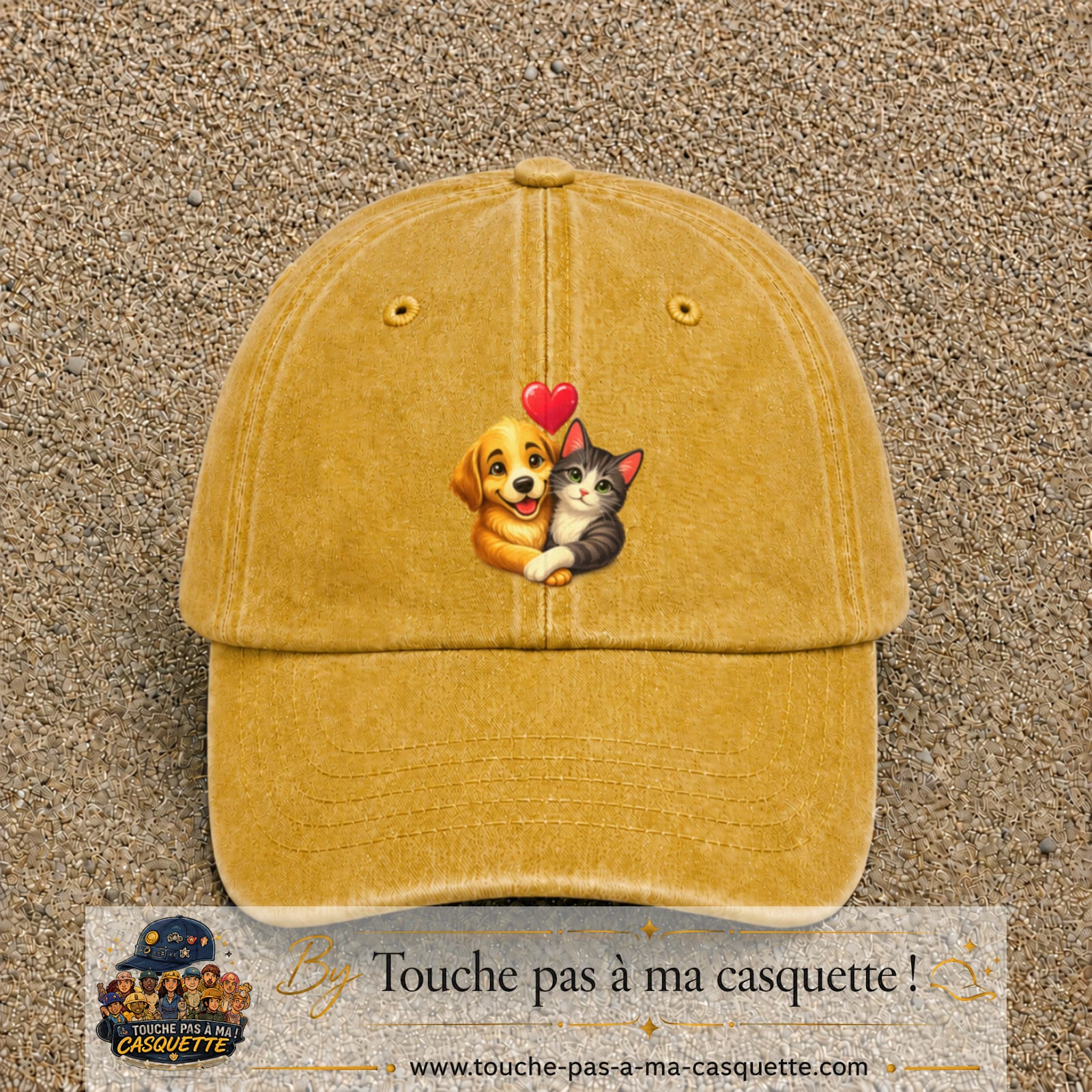 Casquette Jaune délavé - Moutarde délavé avec motif Chien et chat complices en 7 cm – vue principale