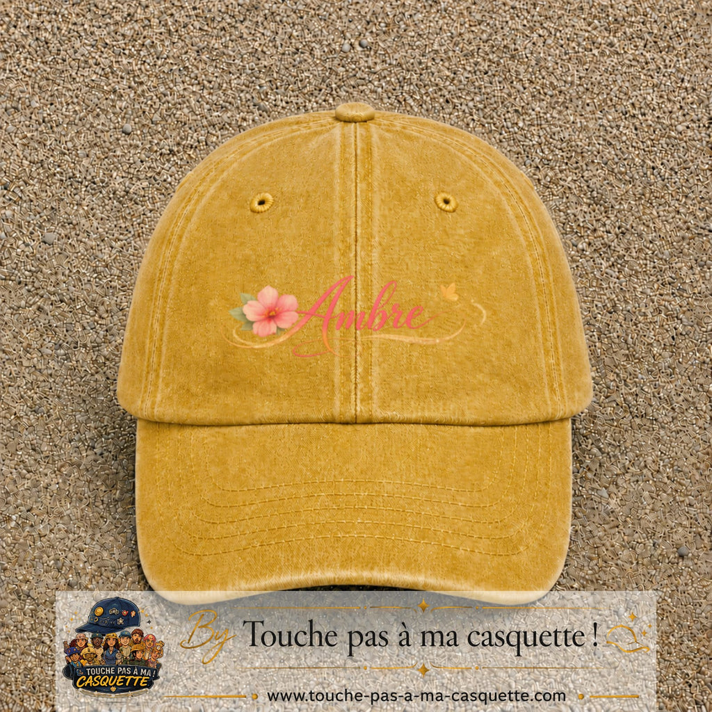 Casquette Jaune délavé - Moutarde délavé avec motif Prénom Ambre fleuri en 5 cm – vue principale