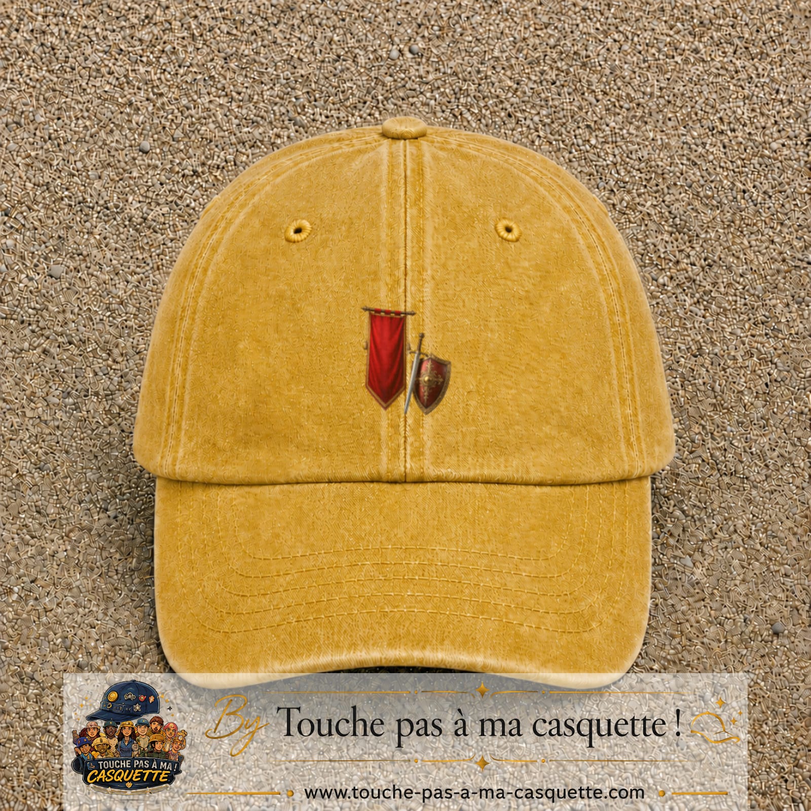 Image principale casquette Jaune délavé - Moutarde délavé avec motif Bouclier médiéval 5 cm