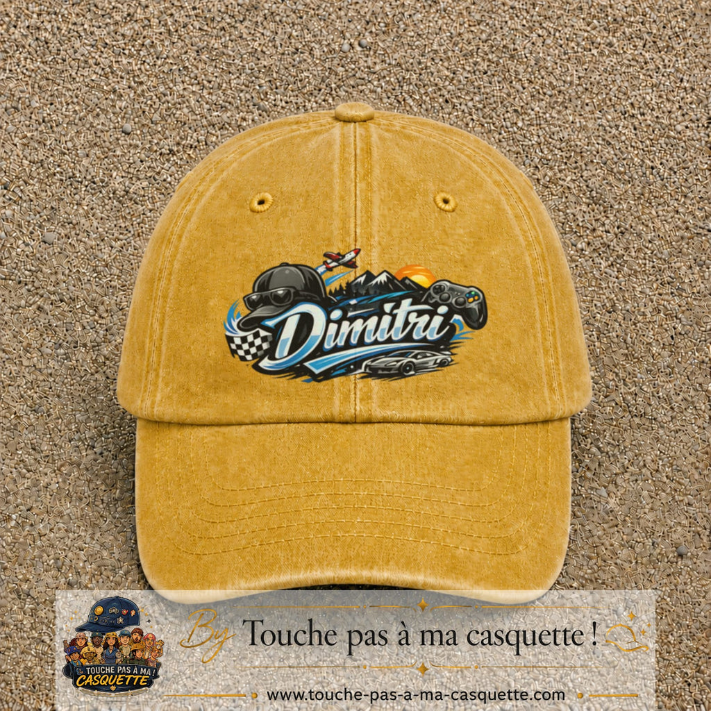 Casquette Jaune délavé - Moutarde délavé avec motif Prénom Dimitri univers vitesse en 7 cm – vue principale