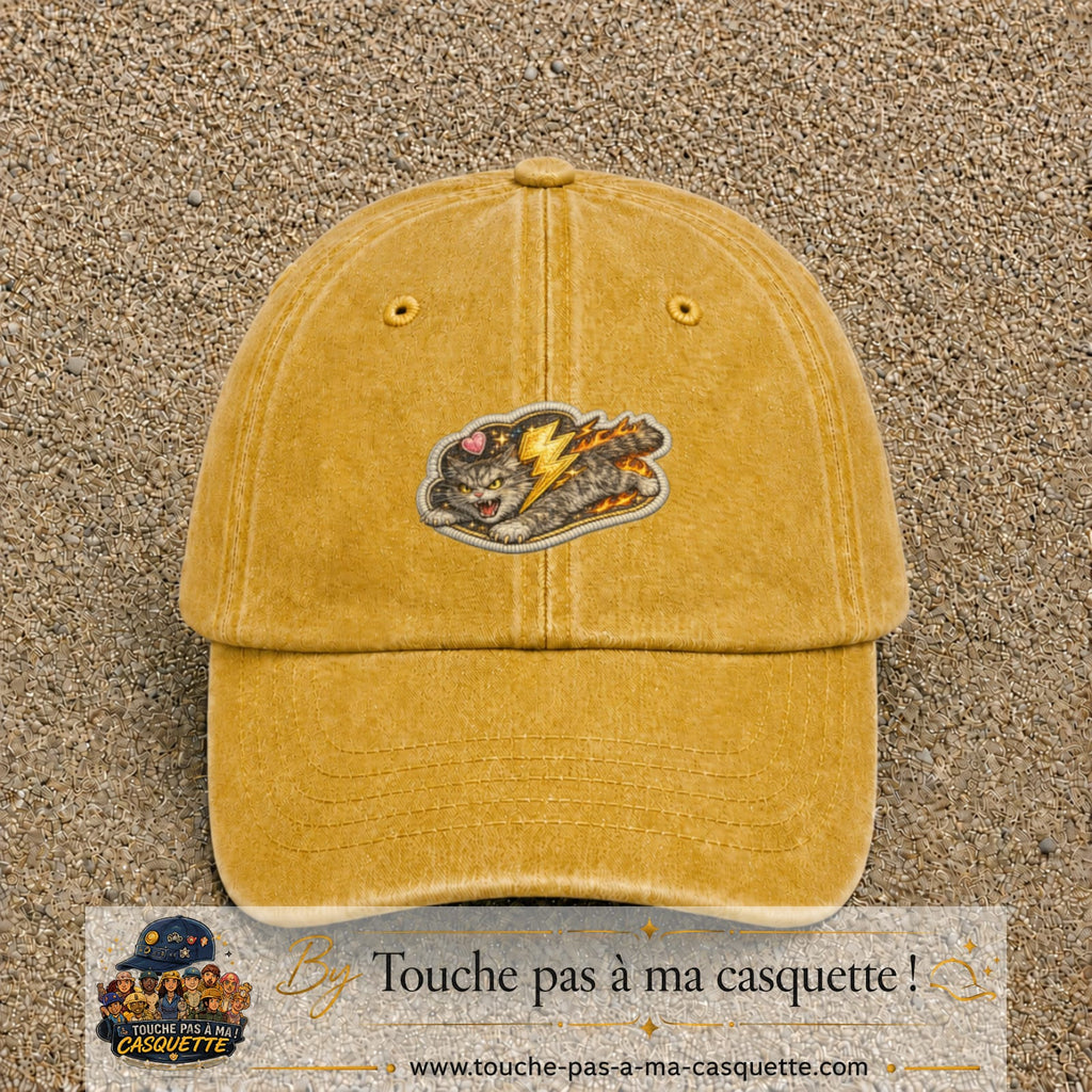 Image principale produit78moyenJ - casquette Jaune délavé - Moutarde délavé avec visuel Chat éclair 5 cm