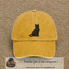 Image principale produit176grosJ - casquette Jaune délavé - Moutarde délavé avec visuel Chat noir polygonal 7 cm