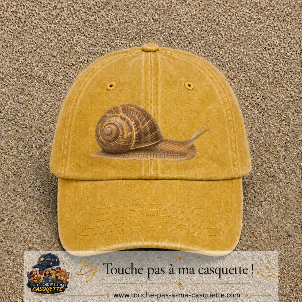 Image principale produit74grosJ - casquette Jaune délavé - Moutarde délavé avec visuel Escargot 7 cm