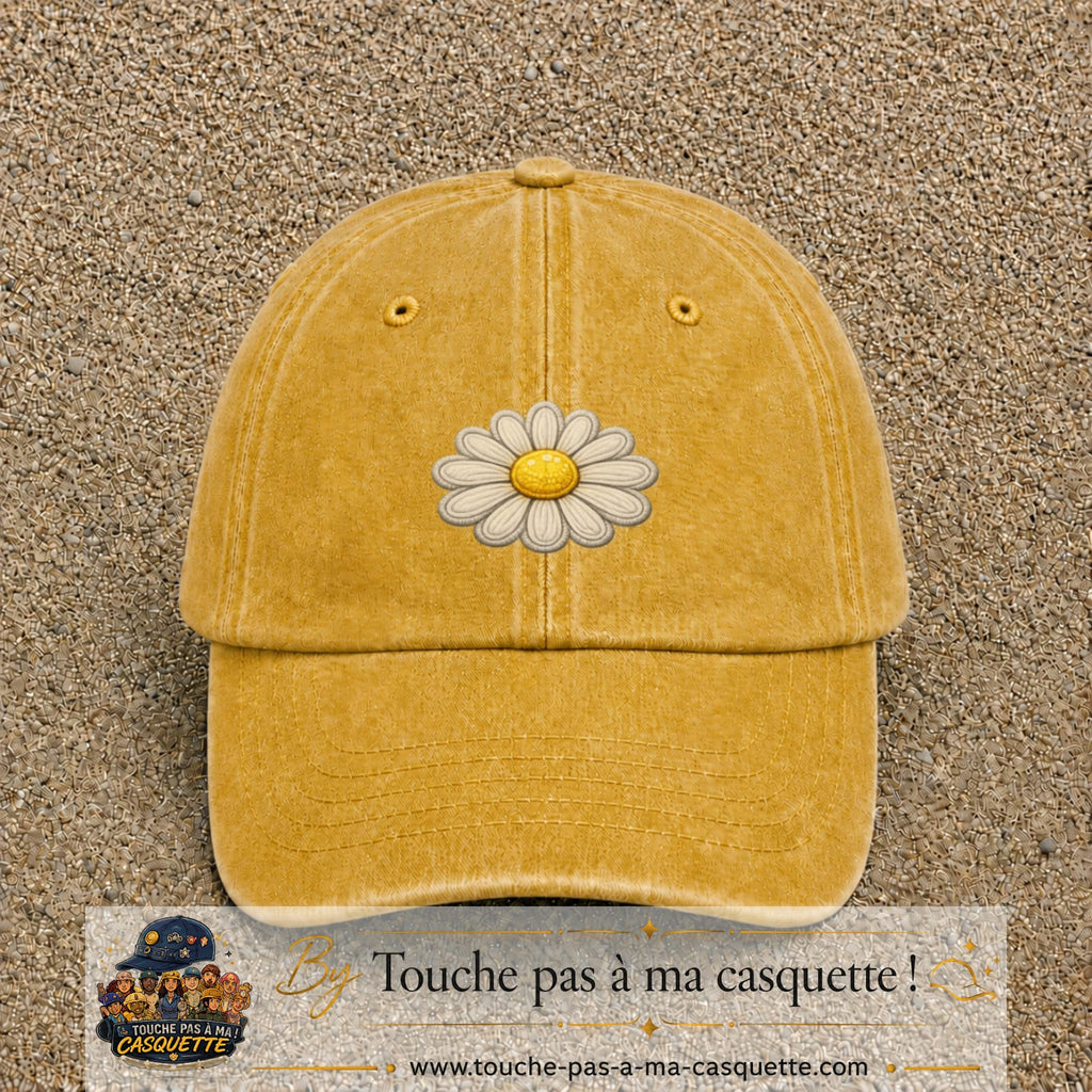 Image principale produit104moyenJ - casquette Jaune délavé - Moutarde délavé avec visuel Marguerite simple 5 cm