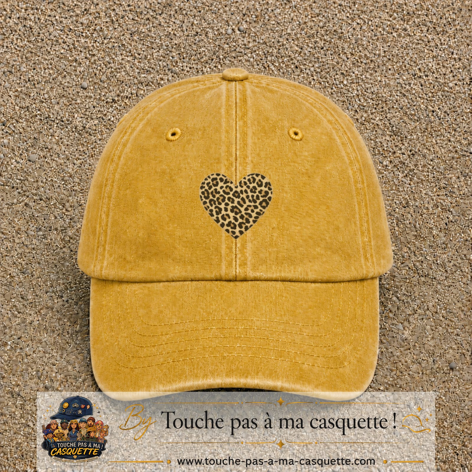 Image principale produit18moyenJ - casquette Jaune délavé - Moutarde délavé avec visuel Cœur léopard 5 cm