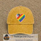 Image principale produit23grosJ - casquette Jaune délavé - Moutarde délavé avec visuel Cœur arc-en-ciel 7 cm
