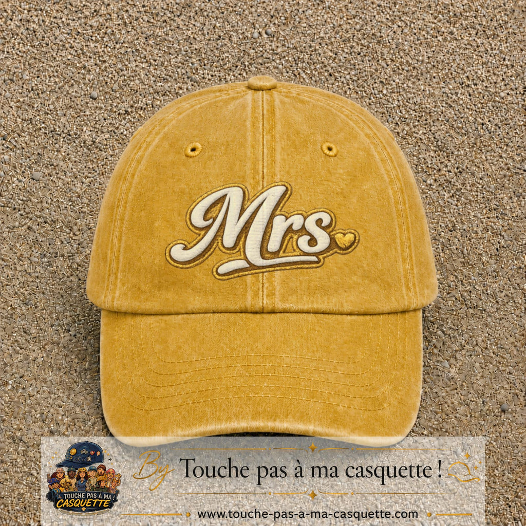 Image principale produit112grosJ - casquette Jaune délavé - Moutarde délavé avec visuel Mrs élégante 7 cm