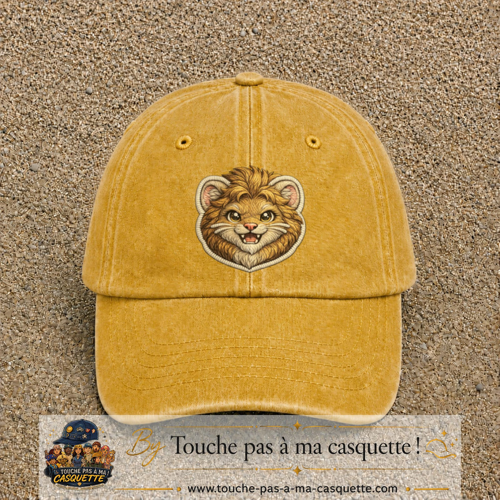 Image principale produit39grosJ - casquette Jaune délavé - Moutarde délavé avec visuel Lion souriant 7 cm