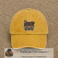 Image principale produit197grosJ - casquette Jaune délavé - Moutarde délavé avec visuel Chat noir fâché 7 cm