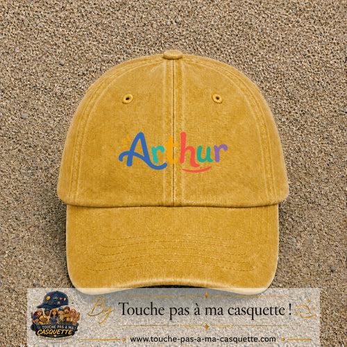 Casquette baseball Jaune délavé - Moutarde délavé 100% coton avec visuel Prénom Arthur coloré 7 cm - image produit principale