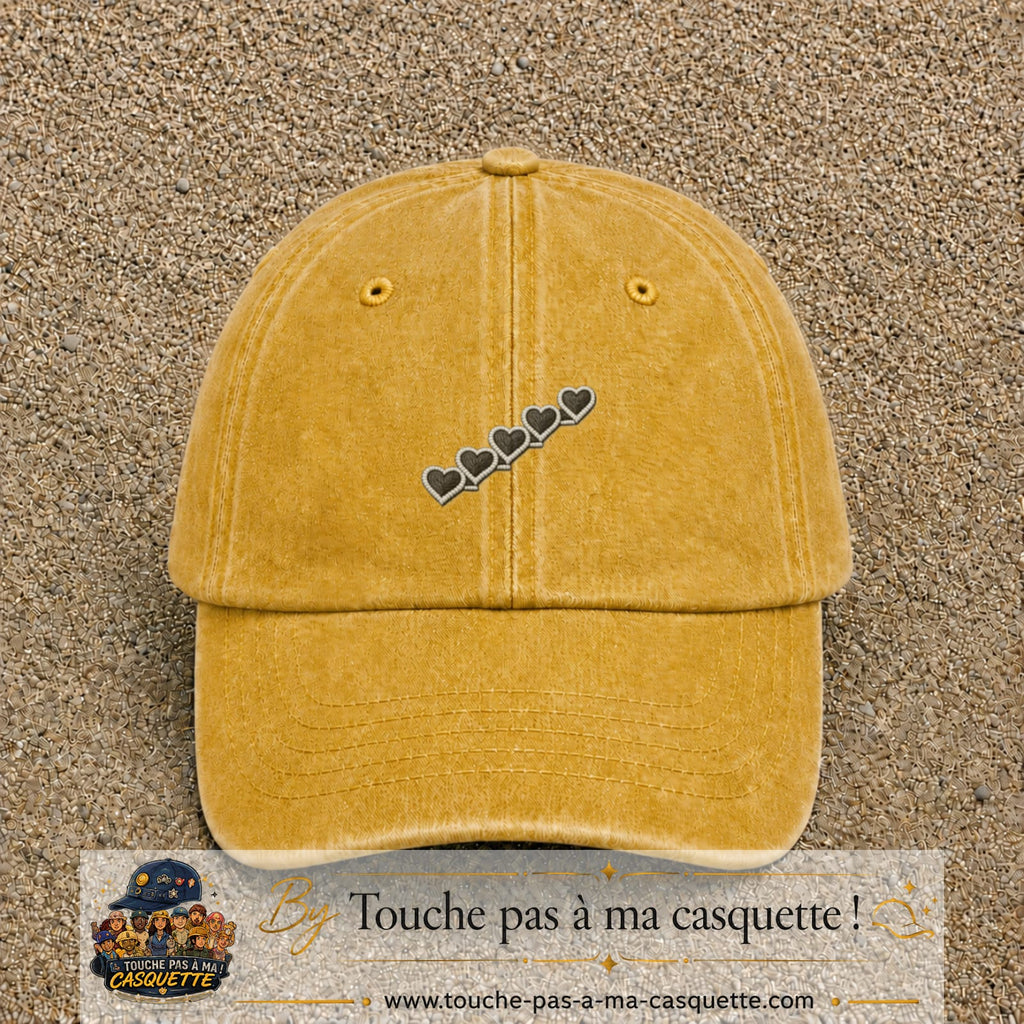 Casquette Jaune délavé - Moutarde délavé motif Guirlande de cœurs 3 cm - vue principale