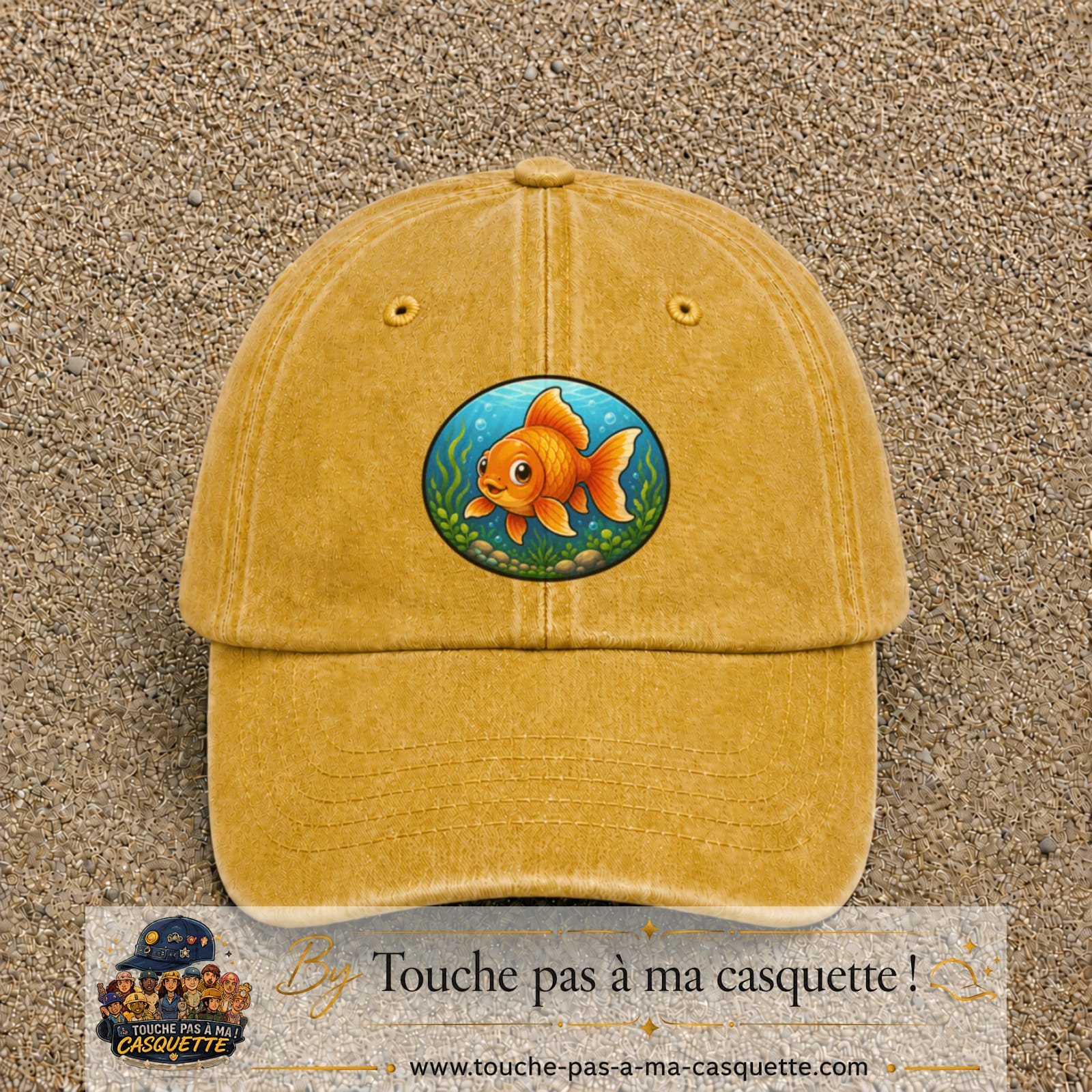 Casquette baseball Jaune délavé - Moutarde délavé 100% coton avec visuel Poisson rouge ovale 7 cm - image produit principale