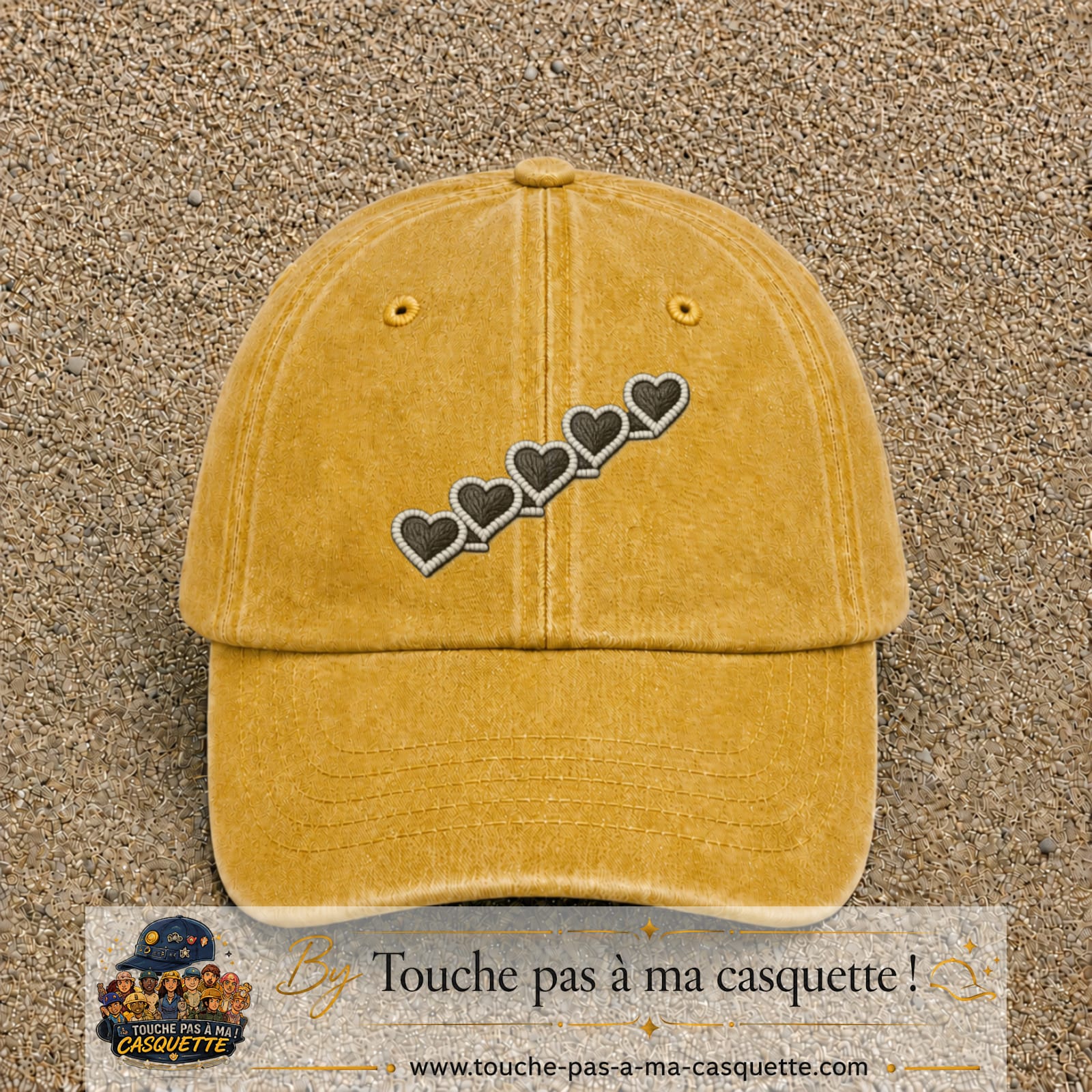 Casquette Jaune délavé - Moutarde délavé motif Guirlande de cœurs 7 cm - vue principale