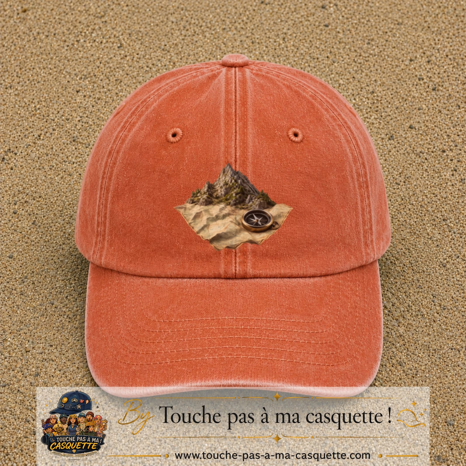 Casquette Orange délavé - Corail délavé avec motif Montagne sur carte avec boussole en 7 cm – vue principale