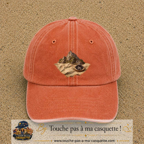 Casquette Orange délavé - Corail délavé avec motif Montagne sur carte avec boussole en 7 cm – vue principale