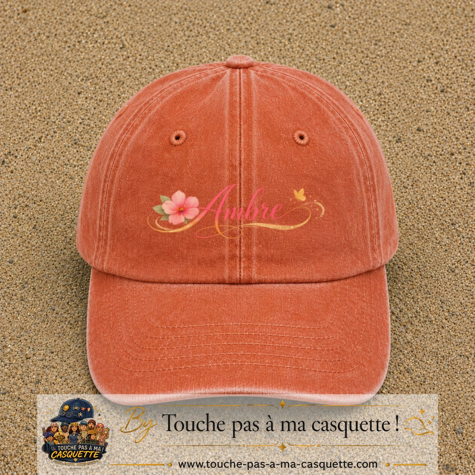 Casquette Orange délavé - Corail délavé avec motif Prénom Ambre fleuri en 7 cm – vue principale