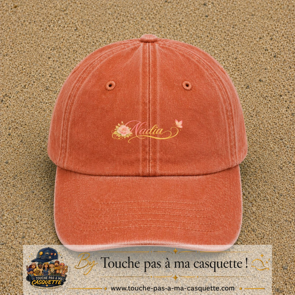 Casquette Orange délavé - Corail délavé avec motif Prénom Nadia fleuri en 3 cm – vue principale