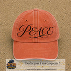 Image principale produit132grosOC - casquette Orange délavé - Corail délavé avec visuel Peace calligraphie 7 cm