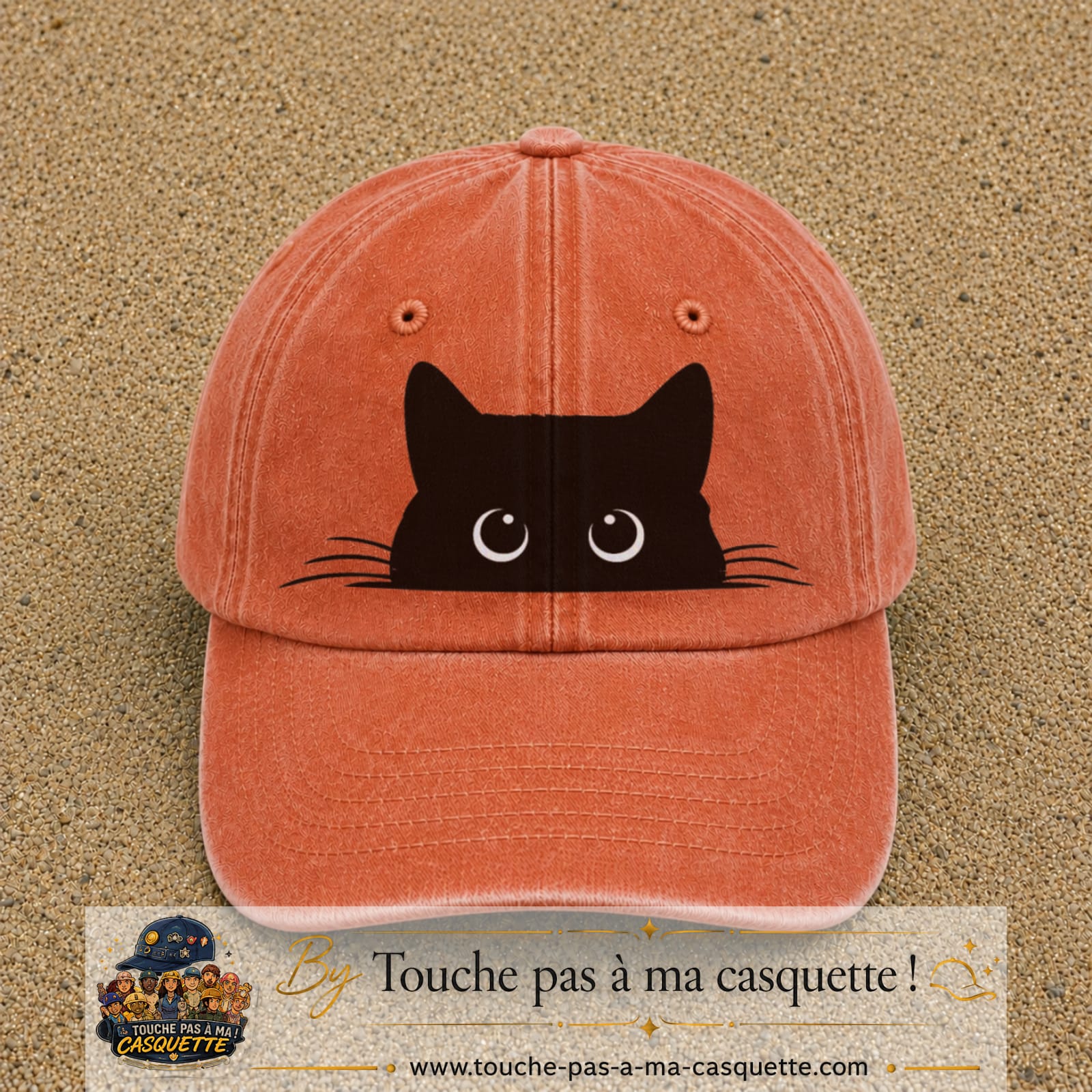 Image principale produit16grosOC - casquette Orange délavé - Corail délavé avec visuel Chat noir caché yeux ronds 7 cm