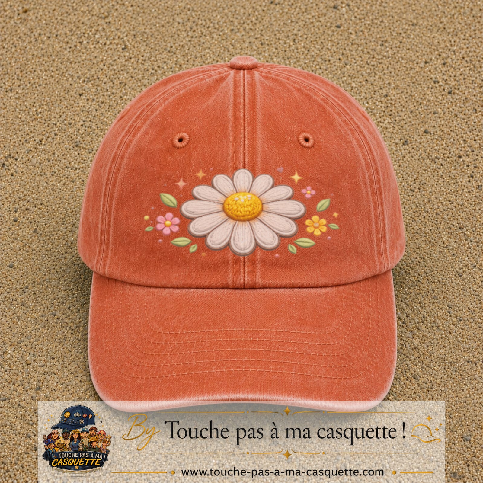 Image principale produit120grosOC - casquette Orange délavé - Corail délavé avec visuel Marguerite horizontale 7 cm