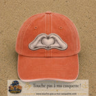 Casquette Orange délavé - Corail délavé motif Mains formant un cœur 7 cm - vue principale